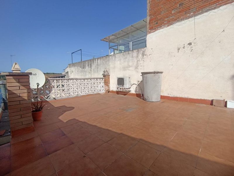 Foto c6277253-6097-4368-8f40-b14e3b6aad54. Casa aparellada a Can Puiggener Sabadell