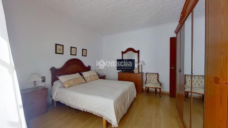 Foto d124cebc-646c-46e0-89ce-e3ed625b9f1c. Casa aparellada a Can Puiggener Sabadell