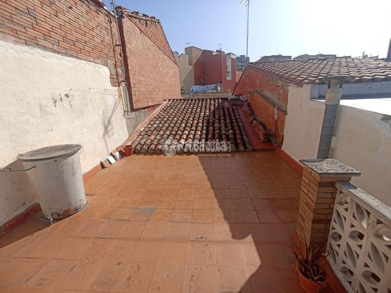 Foto e69f2d40-e184-42ba-b072-c87951164b40. Casa aparellada a Can Puiggener Sabadell