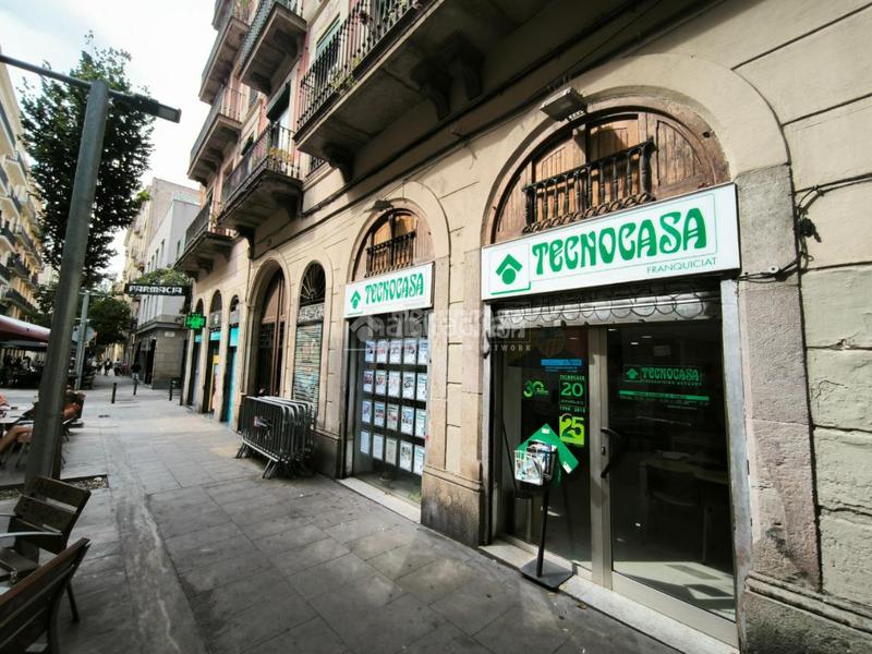 Foto daf09d38-c5af-4fec-a56e-628ed872cd60. Pis a El Poble Sec - Parc de Montjuïc Barcelona