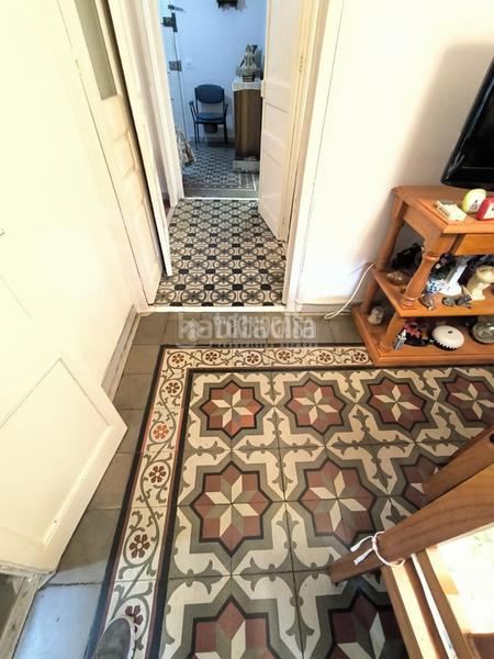 Foto 0debaada-d237-4f3d-ba3d-39b8330fe501. Pis a El Poble Sec - Parc de Montjuïc Barcelona