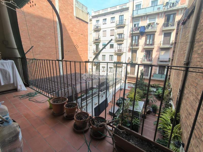 Foto 0ffd9ce9-6e52-4c2b-b4c8-6e532d805800. Pis a El Poble Sec - Parc de Montjuïc Barcelona