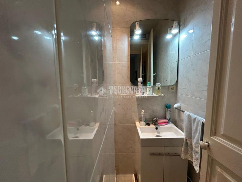 Foto 782bf6e7-8a4b-4e94-9d2b-e2c2498f6db1. Pis a El Poble Sec - Parc de Montjuïc Barcelona