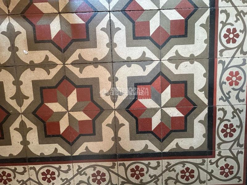 Foto a08b1ad6-5c77-4967-87f2-0ed5b5e3afda. Pis a El Poble Sec - Parc de Montjuïc Barcelona