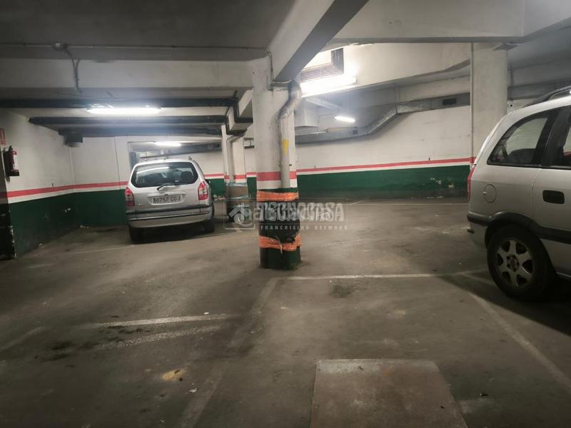 Foto 4425f62f-8a60-404a-8d01-fb83e288169e. Car parking in El Poble Sec - Parc de Montjuïc Barcelona