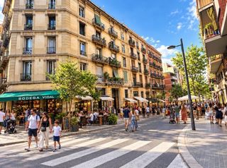 Local Comercial en El Poble Sec - Parc de Montjuïc