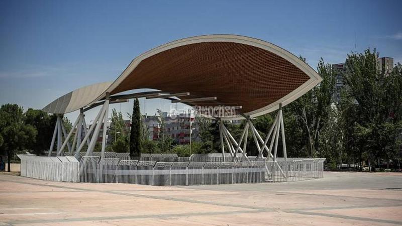 Foto fefdc075-882a-40eb-b27c-3e258c01e377. Aparcament cotxe a Aluche Madrid