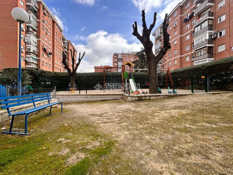 Foto 92fc3e93-65df-489a-918b-42808be992b1. Pis amb aparcament a Aluche Madrid