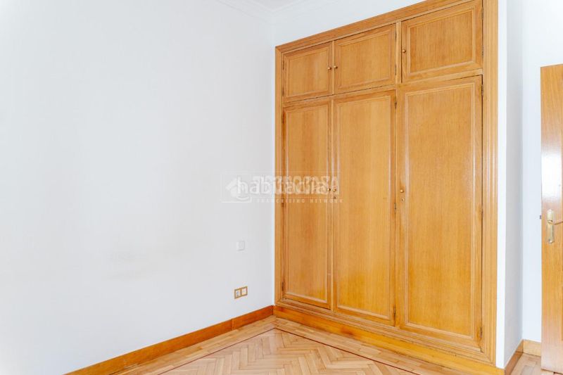 Foto b66b5a48-e011-43e6-8731-4a560de373de. Lloguer pis amb calefacció a Lista Madrid