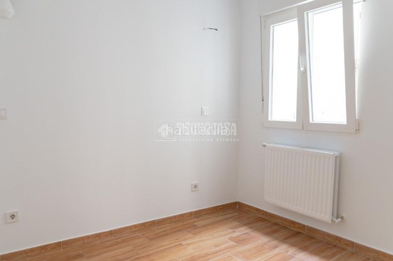 Foto 2db9896c-50cf-499e-a33e-a11eae5db5fb. Flat with heating in Lista Madrid