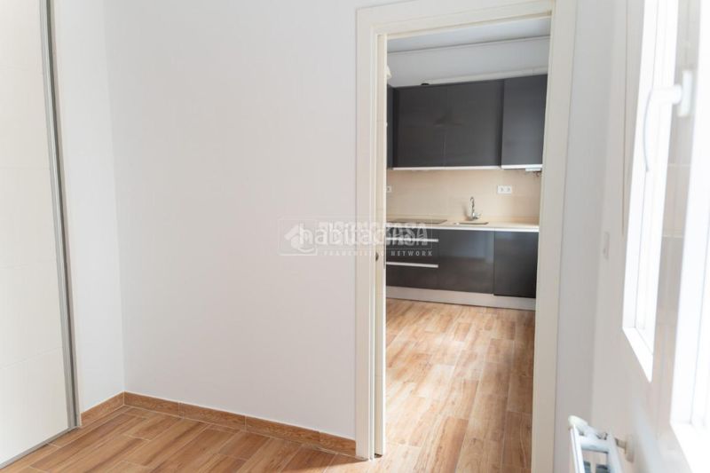 Foto b63d1684-9e71-4a04-9285-6eea8dd57657. Flat with heating in Lista Madrid