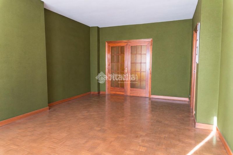 Foto f0ae1f08-bcdf-447e-8823-ee9a57f4f568. Pis amb calefacció a Guindalera Madrid