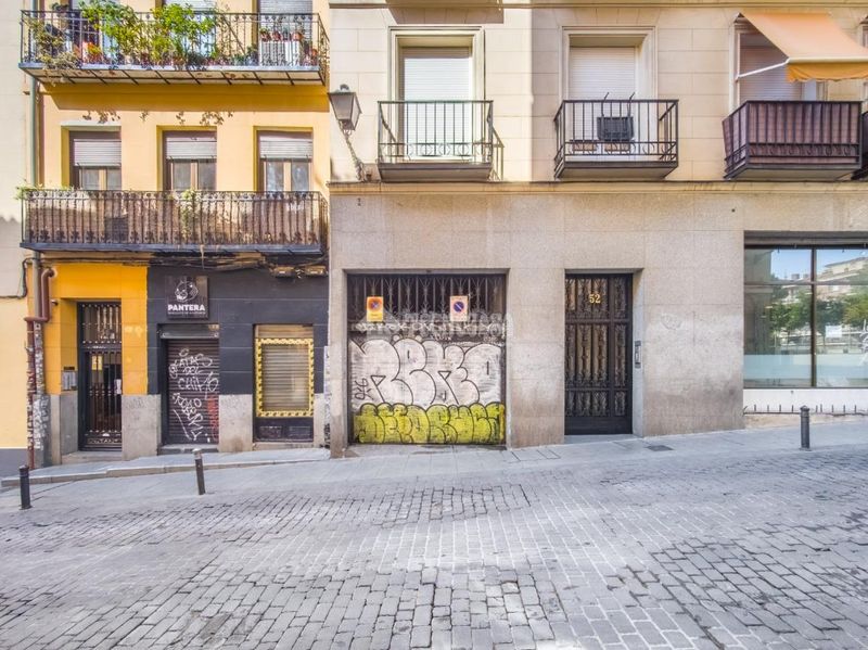 Foto 59aad2fa-ee28-4bc0-9a72-e2d247645dc4. Aparcament cotxe a Embajadores-Lavapiés Madrid