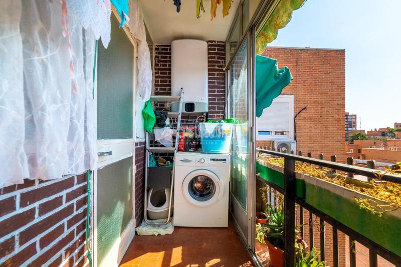 Foto edd6fc4e-c28b-4f6b-956e-9c6f8efa8cf6. Piso  en venta en Valdezarza Madrid