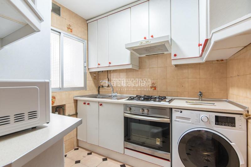 Foto 0472c083-1451-412e-8773-02bac87e01fb. Piso  en venta en Valdezarza Madrid