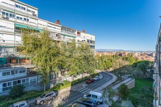 Pis en Valdezarza. Piso en venta en madrid