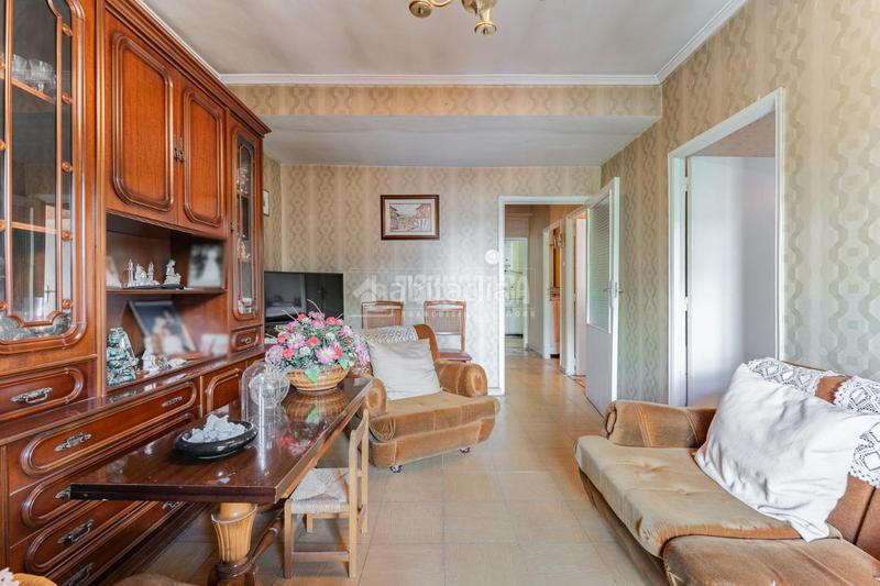 Foto 5063e73a-1df7-4053-9e31-141cdb97dec9. Piso  en venta en Valdezarza Madrid