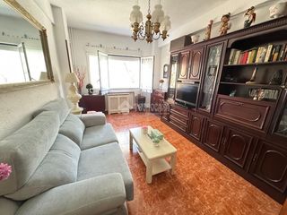 Pis a Valdezarza. Piso en venta en madrid