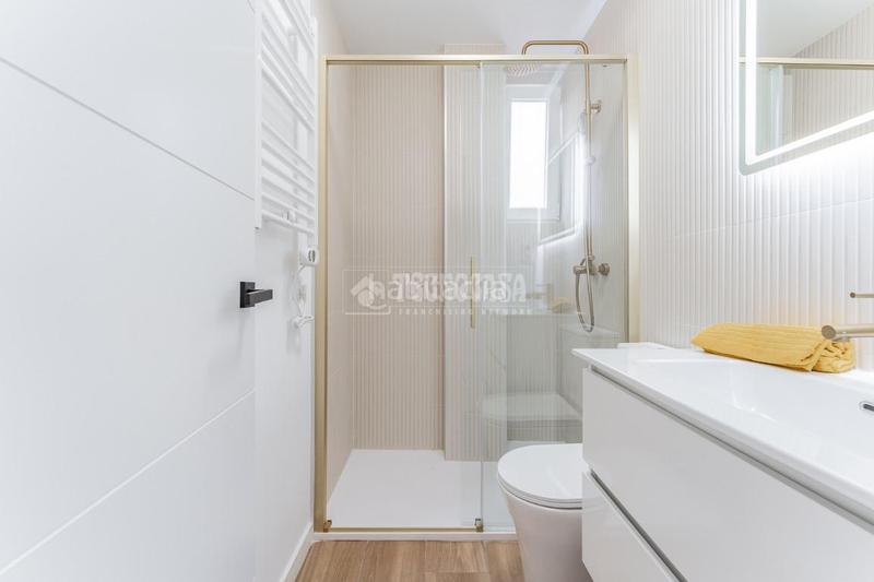 Foto a55d1db2-02dc-4cc6-a0e8-034f1368cd47. Piso  en venta en Valdezarza Madrid