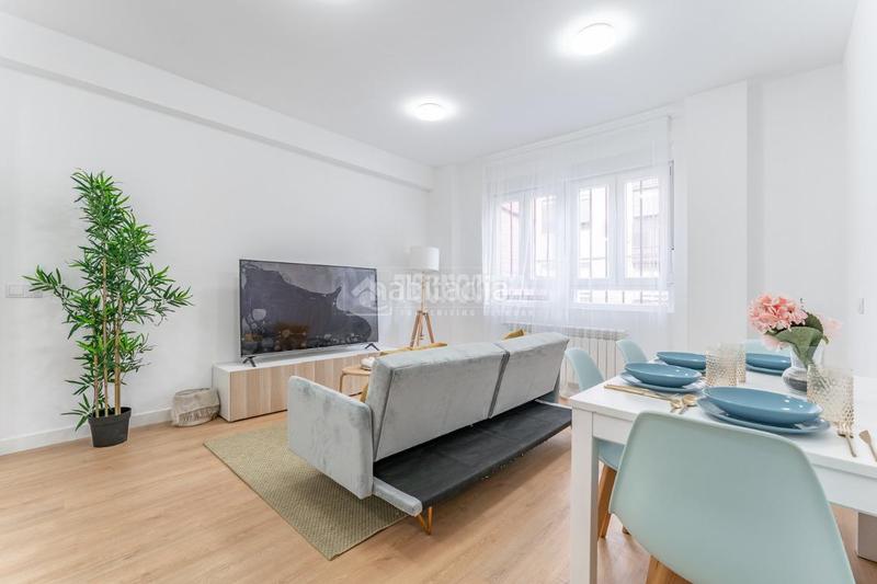 Foto c56f9fe2-2045-48f4-9163-e08315964d14. Piso  en venta en Valdezarza Madrid