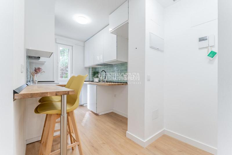 Foto da89482f-7d99-424a-b219-f3a05892ab6c. Piso  en venta en Valdezarza Madrid