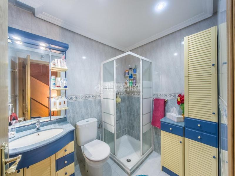 Foto 094ef2a4-6d0f-4ed9-966d-d5498d39cc25. Maison jumelée avec chauffage piscine dans Rivas Futura Rivas - Vaciamadrid