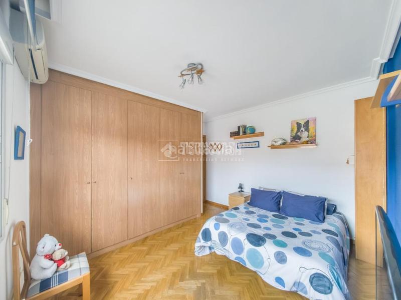 Foto 1237d1d6-1274-459b-97fa-3b08c1df84c2. Maison jumelée avec chauffage piscine dans Rivas Futura Rivas - Vaciamadrid