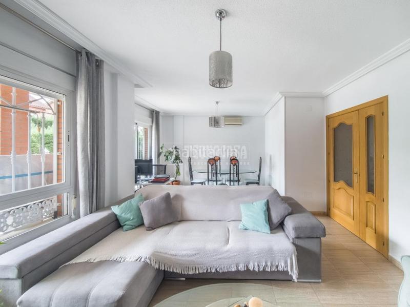 Foto 26a4470e-100f-40fc-9f12-d16d32fb7912. Maison jumelée avec chauffage piscine dans Rivas Futura Rivas - Vaciamadrid