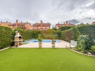 Casa aparellada a Rivas Futura. Casa en venta en rivasvaciamadrid