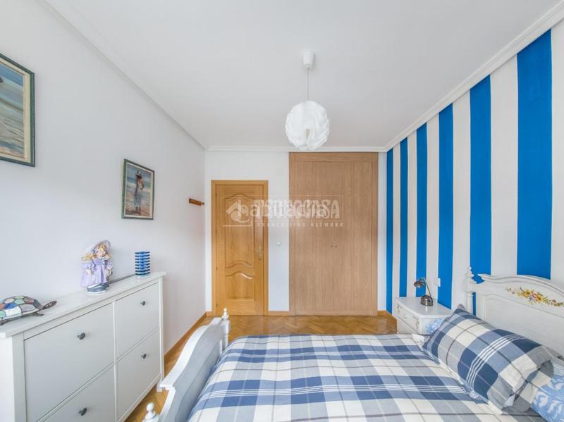 Foto 85b9c010-d203-40be-b192-55773b47bdca. Maison jumelée avec chauffage piscine dans Rivas Futura Rivas - Vaciamadrid