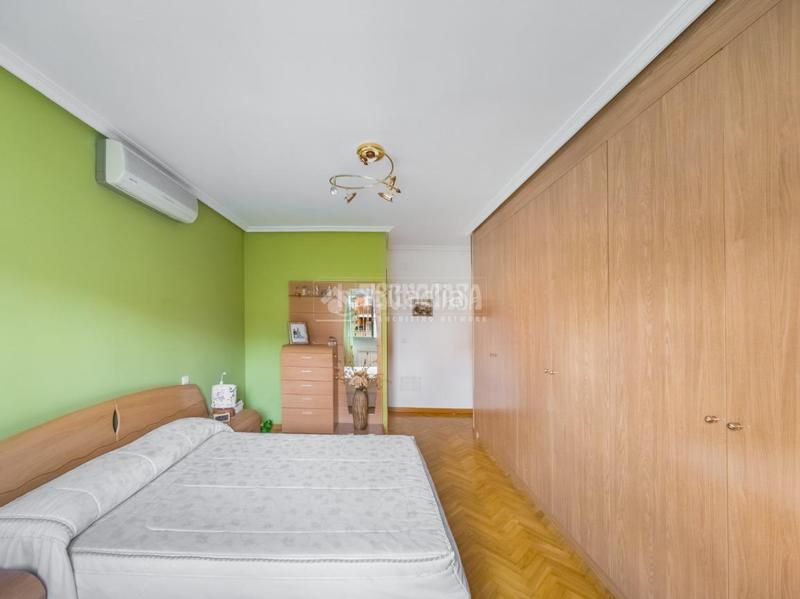 Foto c974fd26-4519-4b1d-a32f-822b2c6fae6a. Maison jumelée avec chauffage piscine dans Rivas Futura Rivas - Vaciamadrid