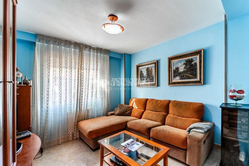 Foto 82814a3a-52ea-4bb6-98e6-f63b6621a7a4. Casa aparellada amb calefacció aparcament piscina a Rivas - Vaciamadrid