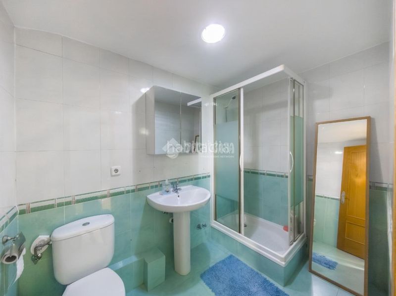 Foto 7ad41f79-9007-44f9-946d-0d4d6459427a. Casa aparellada amb calefacció aparcament piscina a Rivas - Vaciamadrid
