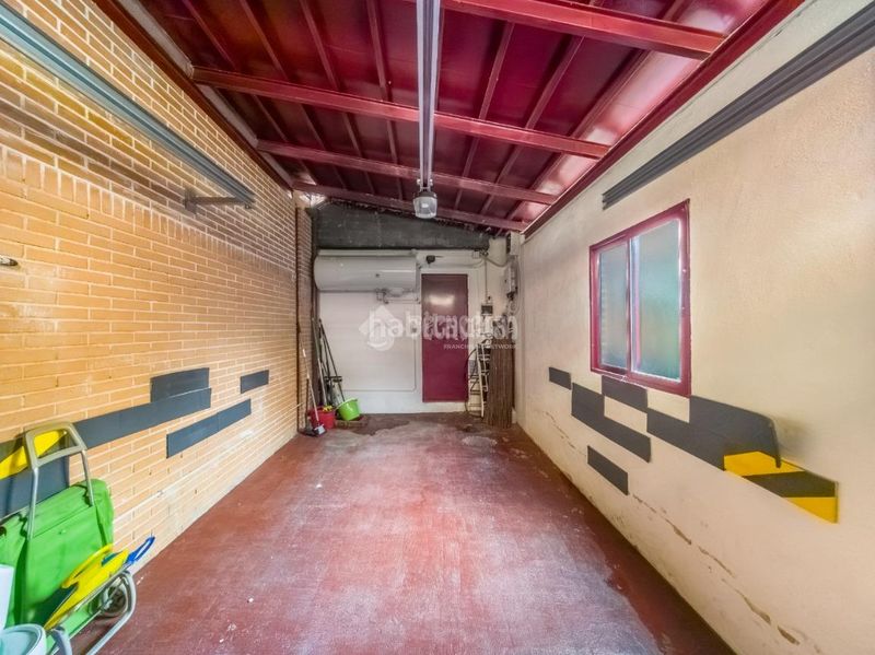 Foto 92a74155-6118-4e10-81f4-ec72faa319d7. Casa aparellada amb calefacció aparcament piscina a Rivas - Vaciamadrid