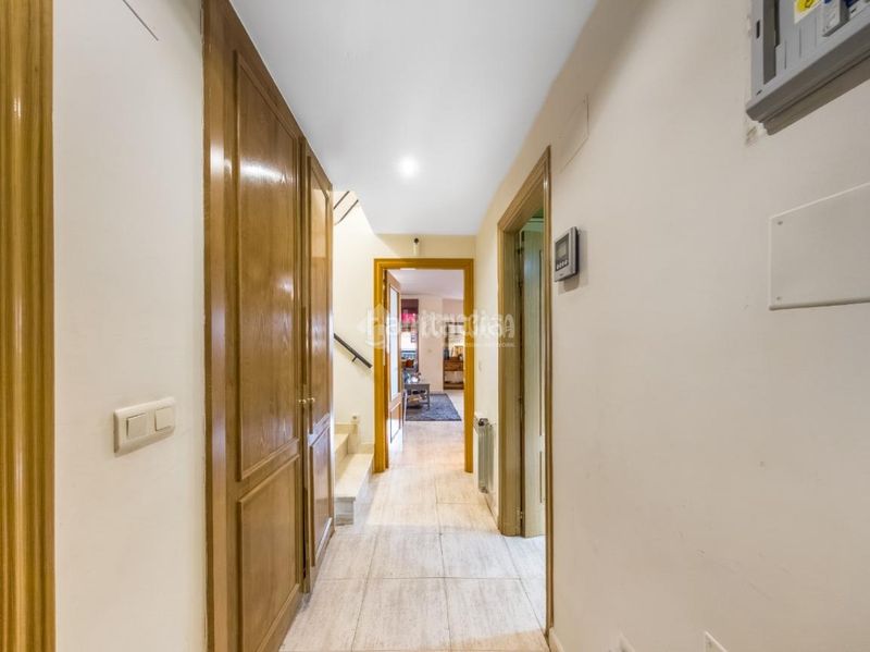 Foto abaffa47-40cb-4f9f-9ec9-13277c446896. Casa aparellada amb calefacció aparcament piscina a Rivas - Vaciamadrid