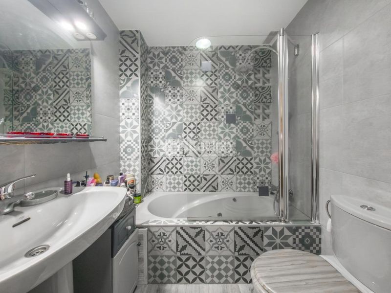 Foto ae550fa5-ecc2-4207-a651-89c28a42d31a. Casa aparellada amb calefacció aparcament piscina a Rivas - Vaciamadrid