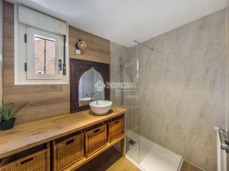 Foto 555853f4-3084-4a31-b679-e1eed9b57cbb. Casa aparellada amb aparcament a Casco Histórico Rivas - Vaciamadrid