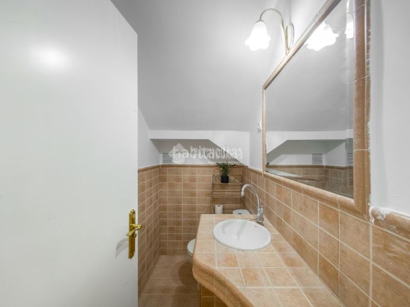 Foto 5b6d78f5-f8e6-4aad-804f-74ee63226885. Casa aparellada amb aparcament a Casco Histórico Rivas - Vaciamadrid
