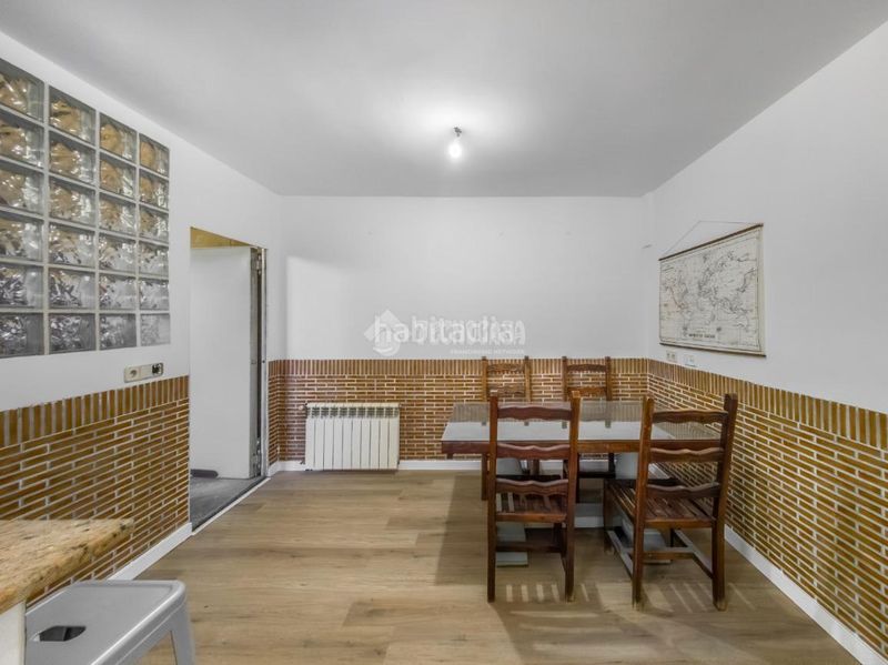 Foto f263a267-a003-4fef-b189-a6b515d03a56. Casa aparellada amb aparcament a Casco Histórico Rivas - Vaciamadrid
