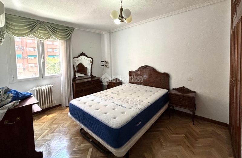Foto 7d80b27c-f6b6-475c-9d27-82dc85d78449. Piso  en venta en La Paz Madrid