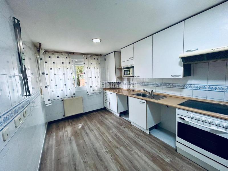 Foto 7ce999a7-206f-4c1b-a48b-b276a002bf37. Towny house in Quijorna