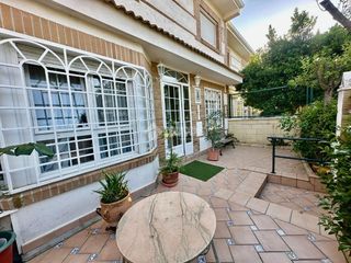 Casa bifamiliare  C. de las eras. Casa en venta en brunete