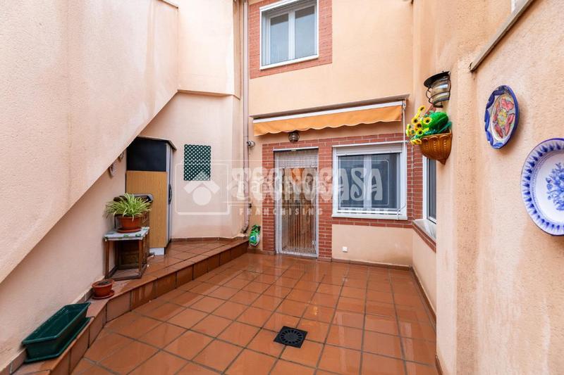 Foto 4c049195-8807-49aa-81e4-697a6e7f7fca. Towny house with heating parking in Quijorna