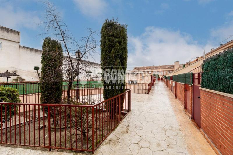 Foto 5de2c9bf-9da5-4b58-ab78-d4809d3cfe58. Towny house with heating parking in Quijorna