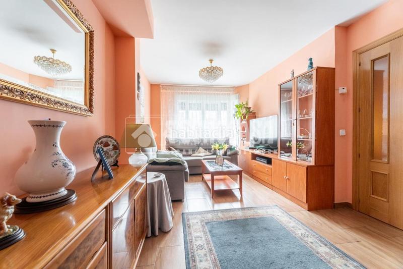 Foto ce9f4fb2-8a74-4060-87f9-e3b4cc9f230e. Towny house with heating parking in Quijorna