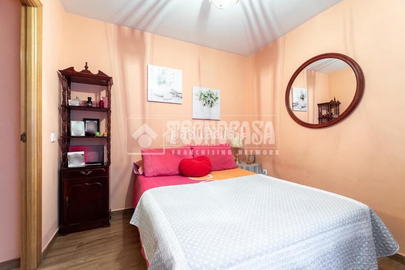 Foto d5a6af3d-f374-48c6-ac73-22f37b2d9412. Towny house with heating parking in Quijorna