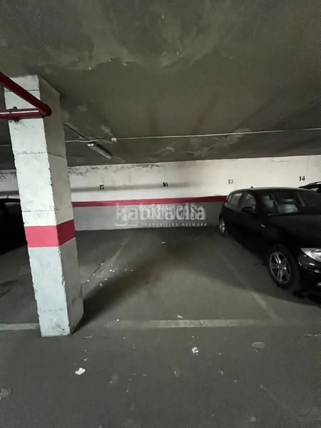Foto 1dbecda3-7263-4894-8fb8-8a7807445a5f. Aparcament cotxe a La Avanzada-La Cueva Fuenlabrada
