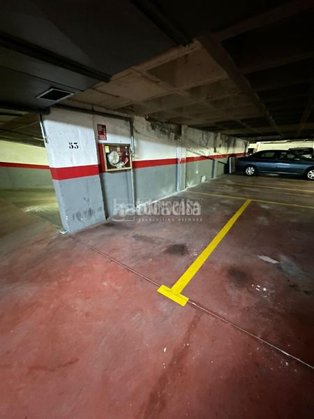 Foto bdb0af6a-287c-473d-9a4f-8ee5a1b02d67. Aparcament cotxe a La Avanzada-La Cueva Fuenlabrada