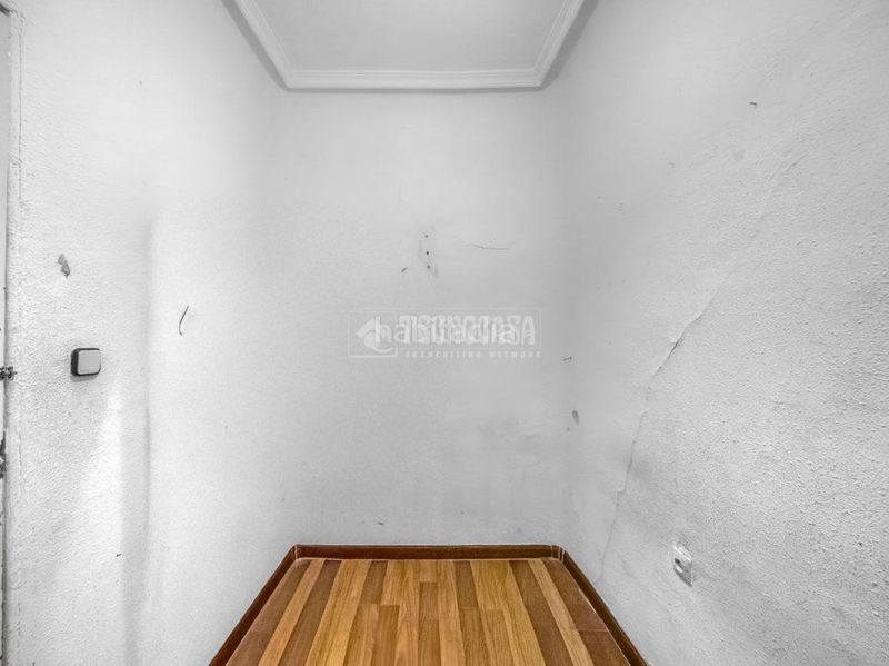 Foto 2f2ae63b-405a-4c28-bd1f-d0a8439aca7f. Piso  en venta en Embajadores-Lavapiés Madrid