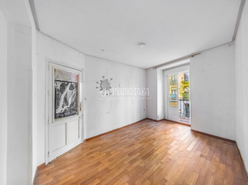 Foto e04644c0-6b77-4965-b031-d1a6c54ea75f. Piso  en venta en Embajadores-Lavapiés Madrid